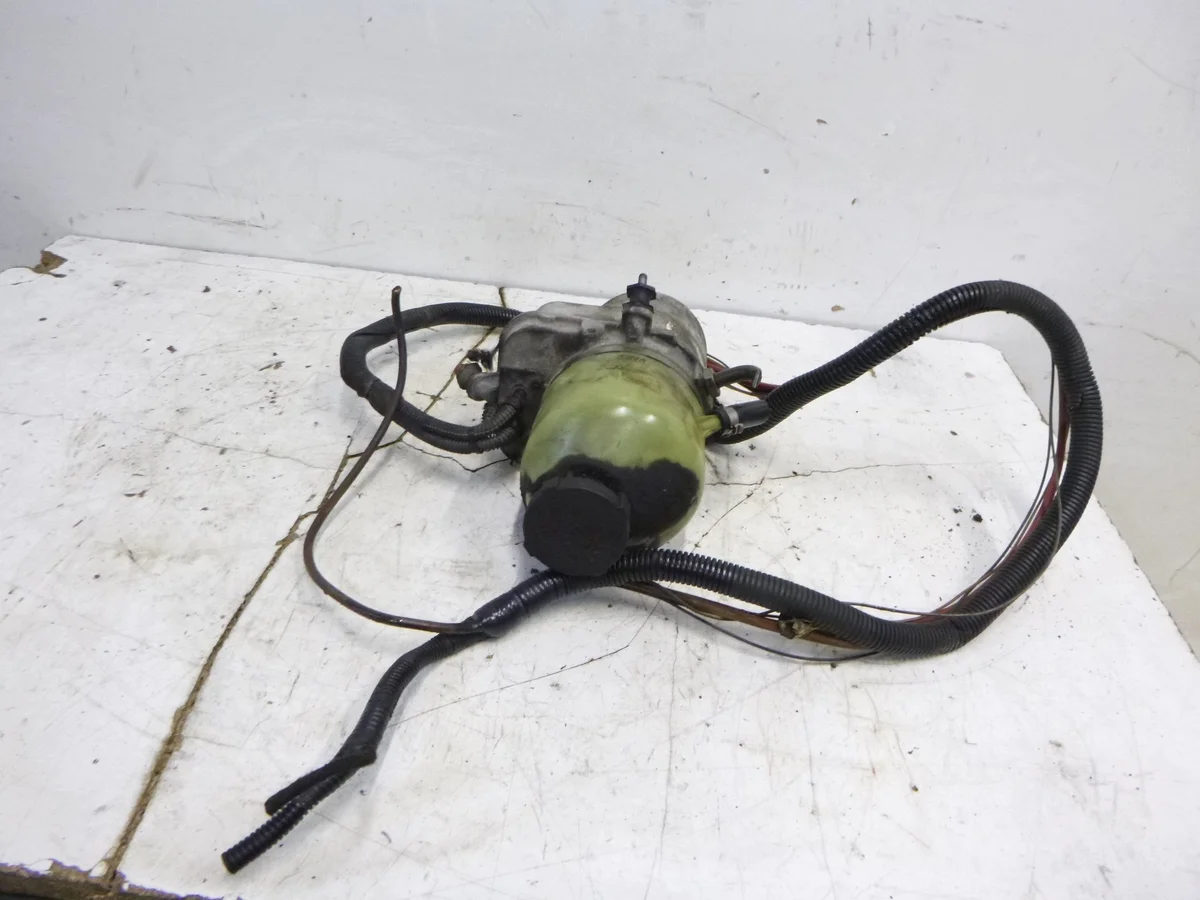 Pompe direction assistée Opel Astra H Zafira B 1396148 image 4