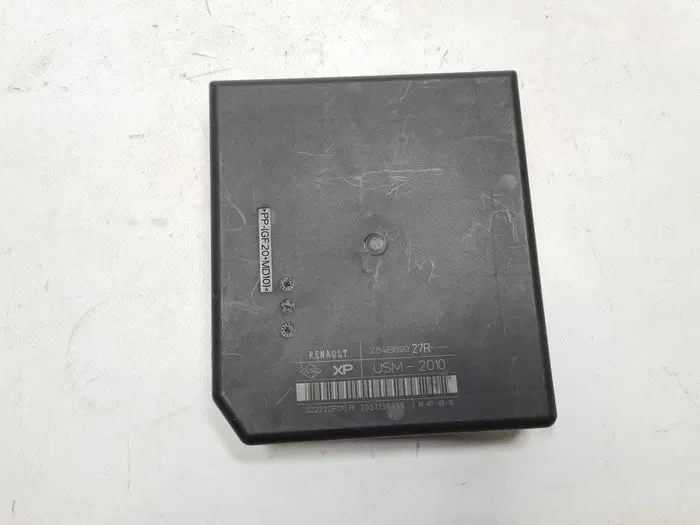 Calculateur confort Renault Megane III 284B69027R