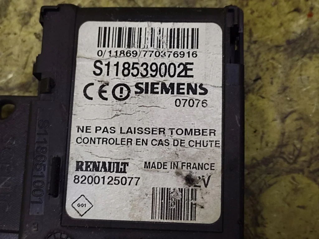 Kartenleser Renault Scenic II 8200125077 image 5