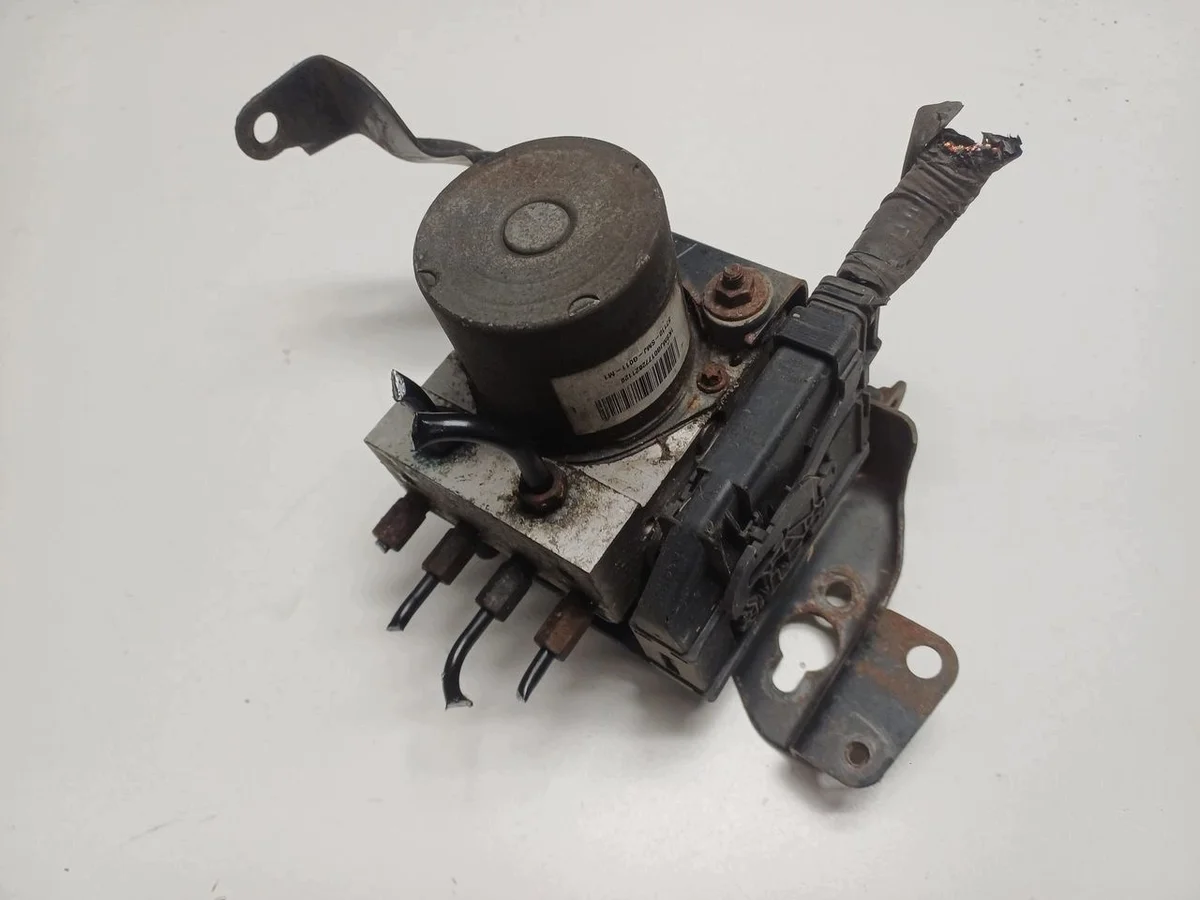 Bomba de freno Honda Civic 57110-SMJ-G011-M1