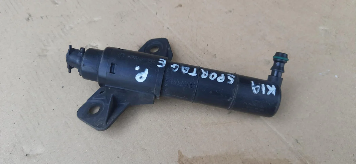 Lave-phare droit Kia Sportage III 00066135