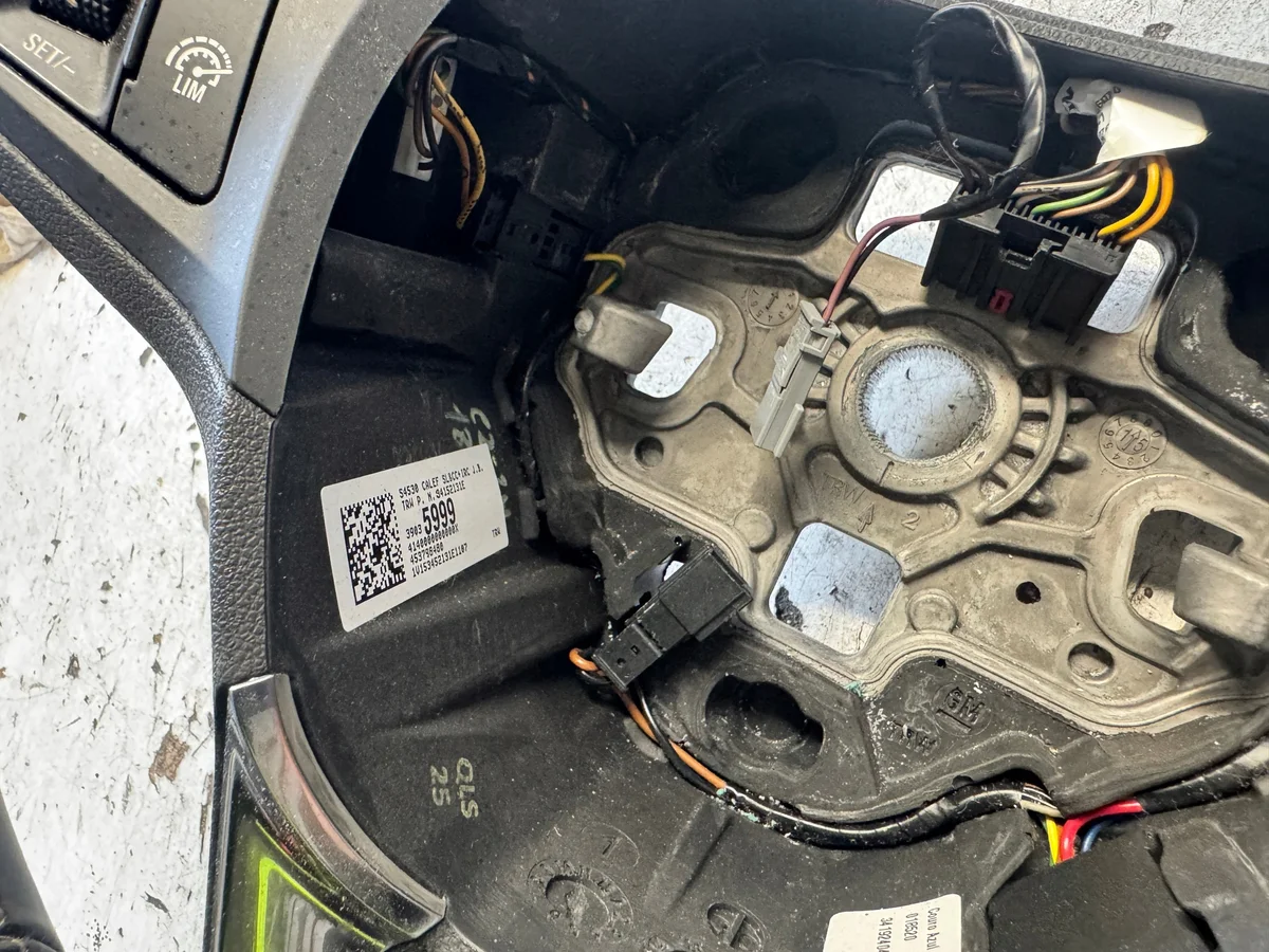 Opel Lenkrad beheizt Leder 39035999 image 3