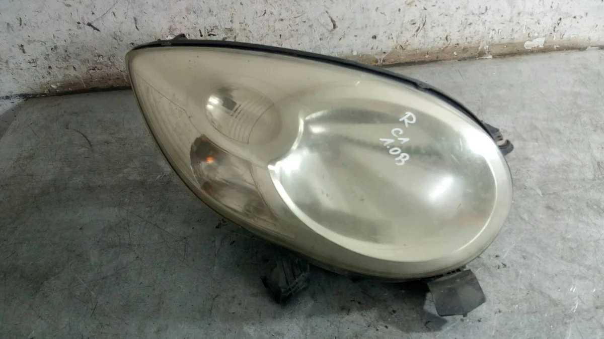 Farol Direito Citroen C1 81110-0H050
