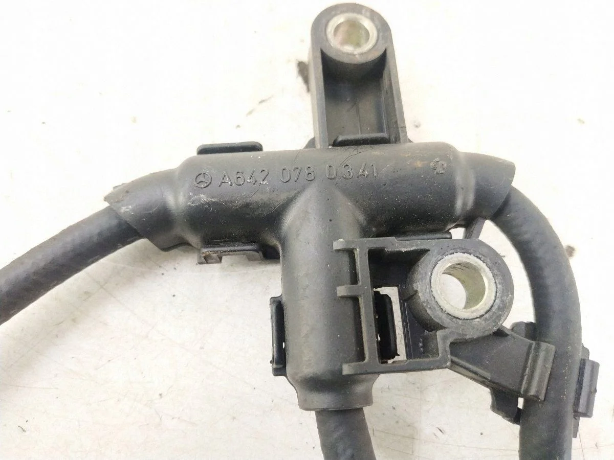 Leitung Mercedes-Benz 3.0DCI V6 A6420703032 image 4