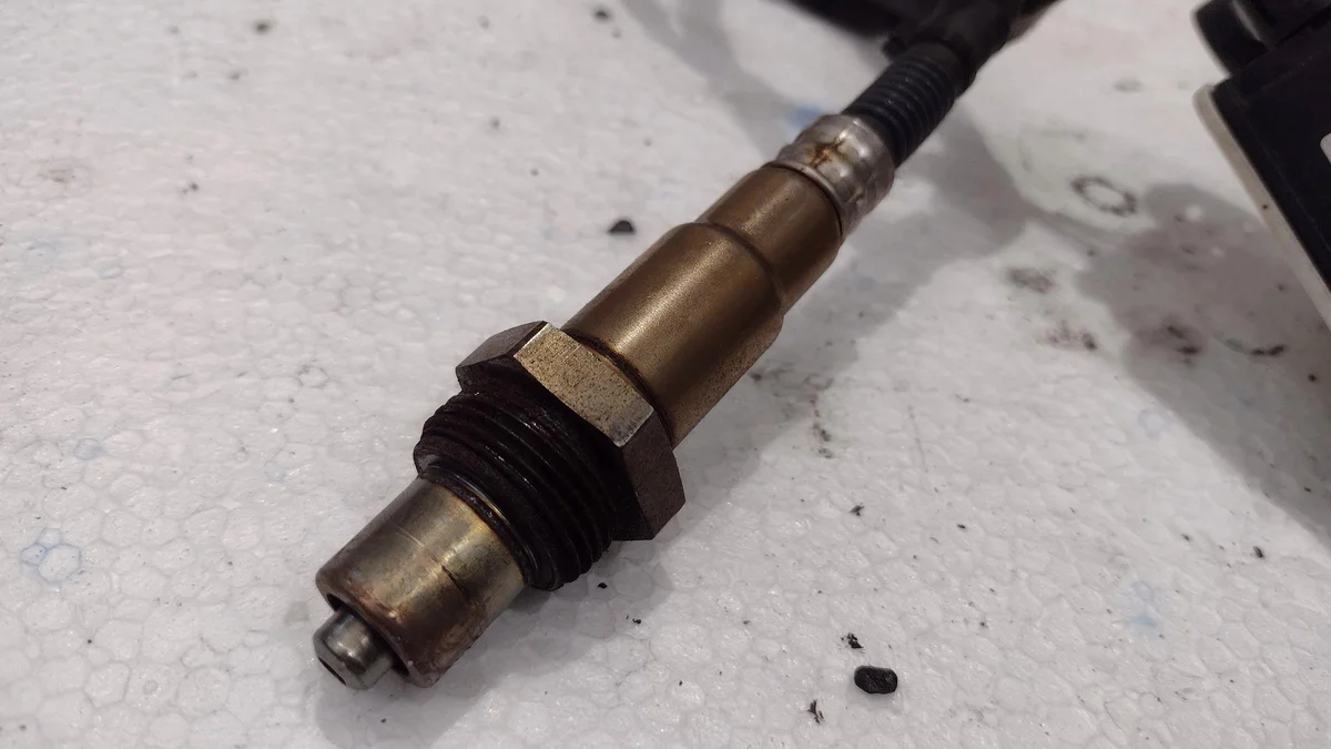 VW Touran 5T 2.0 TDI NOx-Sensor 05L906261H image 3