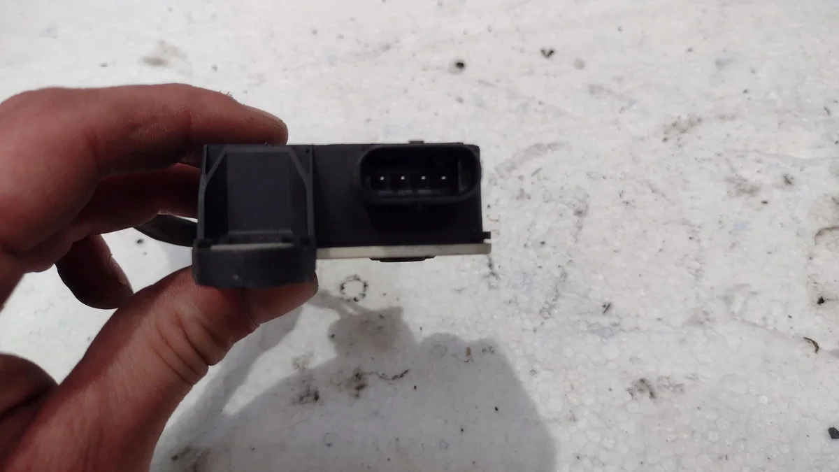 VW Touran 5T 2.0 TDI NOx-Sensor 05L906261H image 4