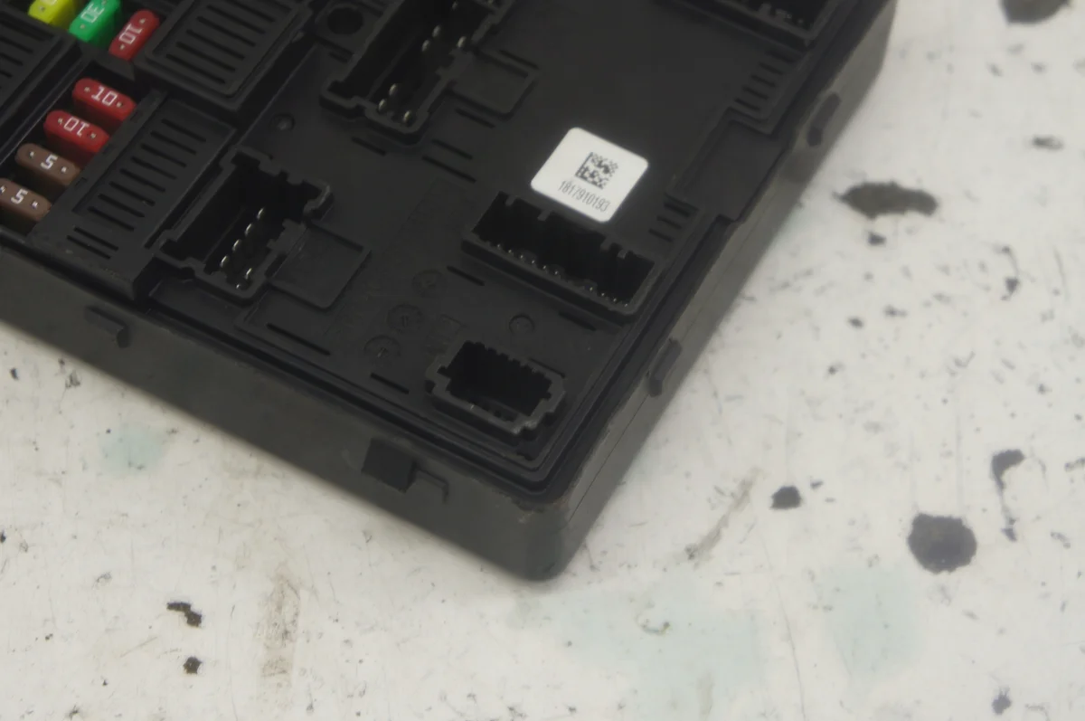 Module Boîte Fusibles Renault Koleos II 284B67853R