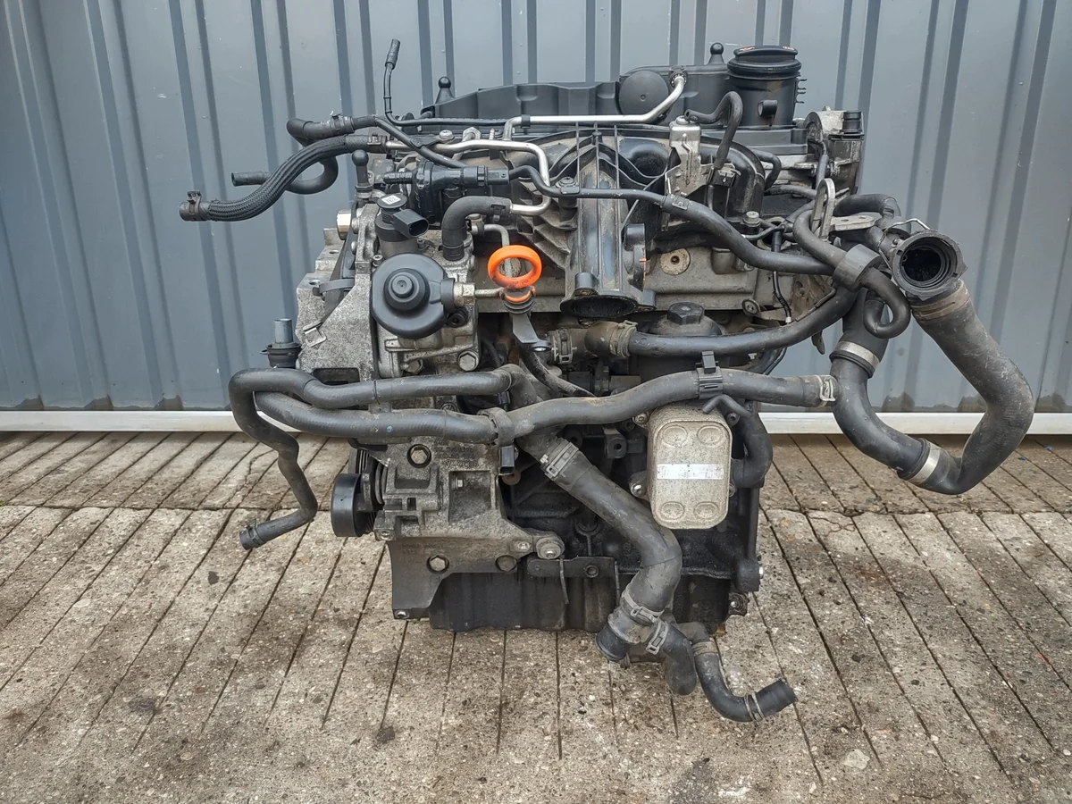 Motor CFF VW Golf VI 2.0TDI 03LCACFFCFFB5K3 image 3
