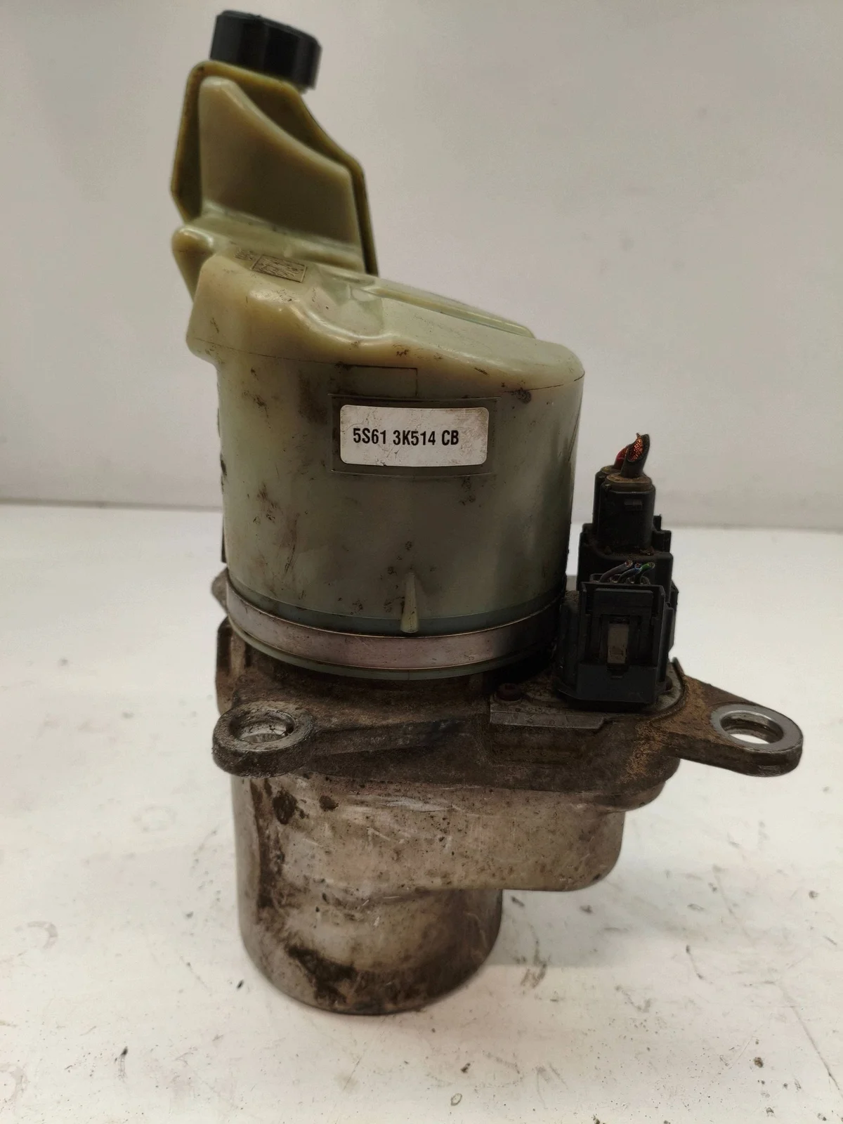 Servolenkungspumpe Ford Fiesta VI 5S613K514CB image 3