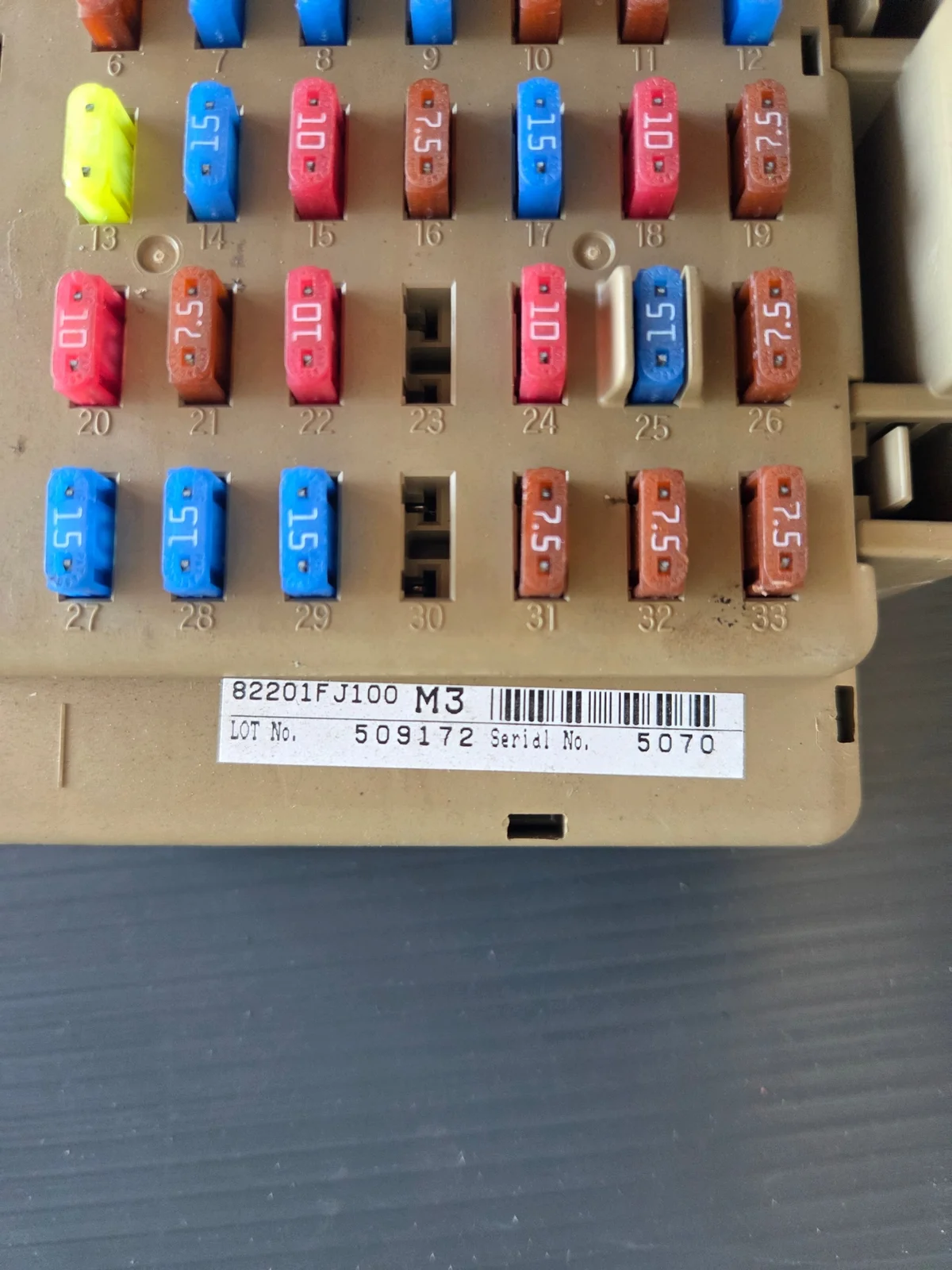 Boîtier de fusibles Subaru Forester SJ 82201FJ00