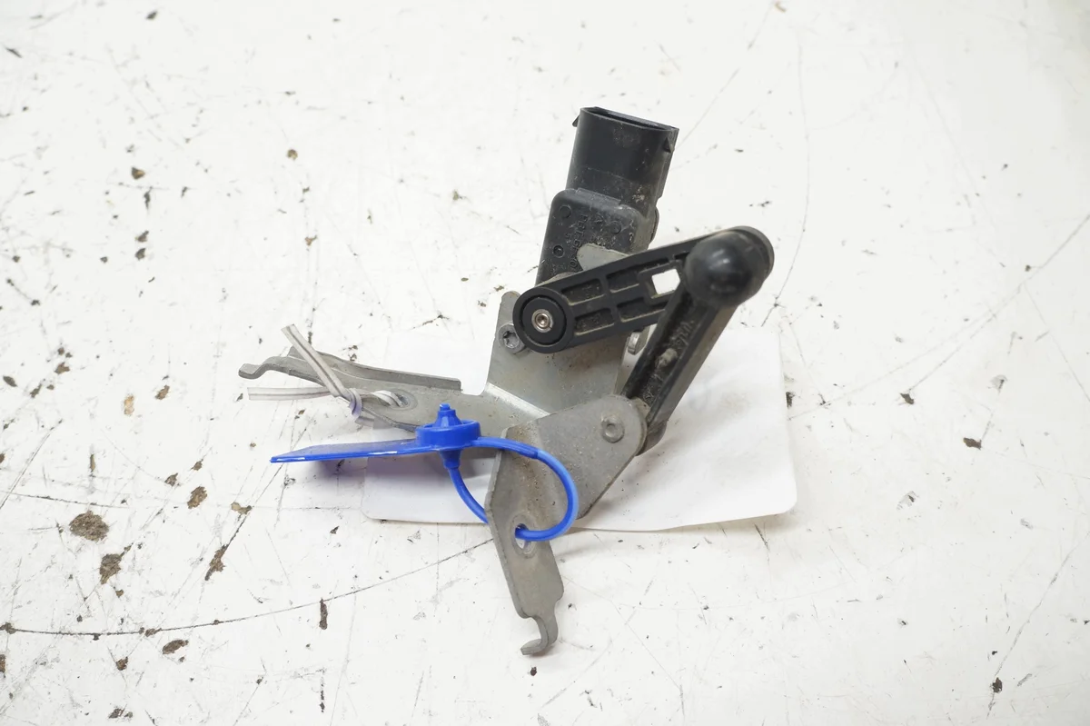 Sensore Livello Luci Posteriore Destro Volvo XC60 II 32381798
