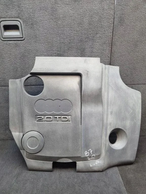 Audi 03G103925AS copertura motore superiore