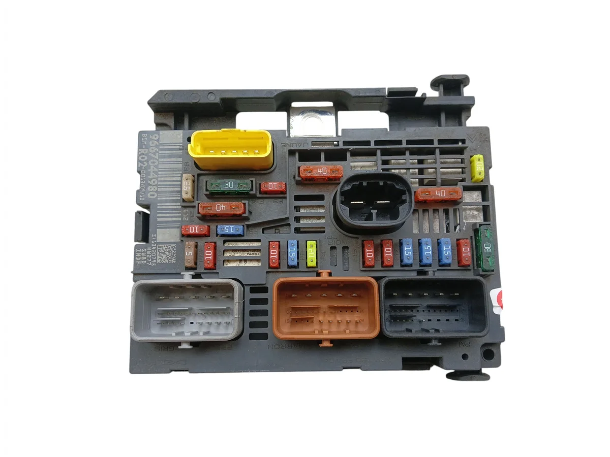 Steuergerät BSM Peugeot 3008 5008 9667044980 R02