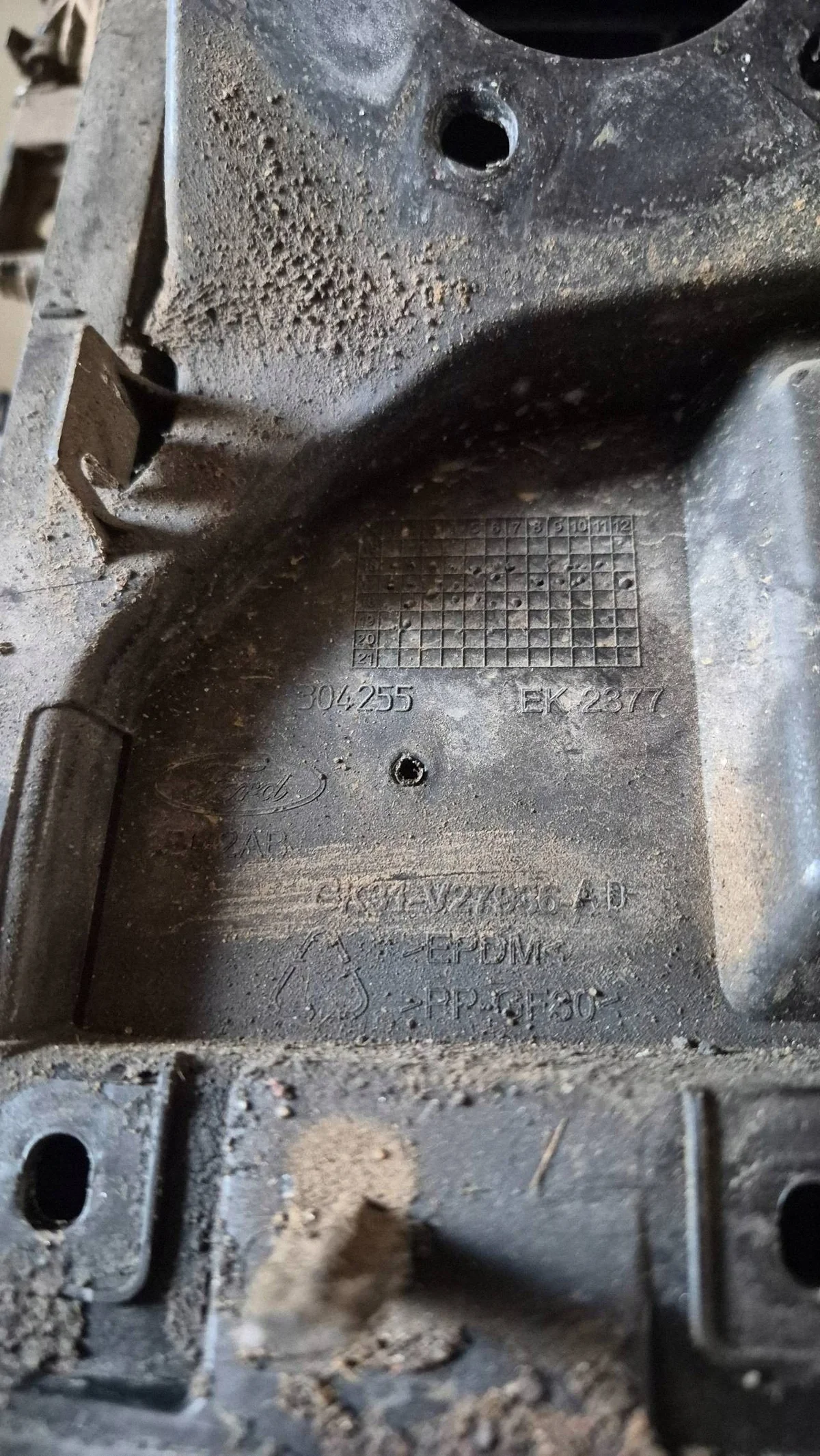 Polttoainesäiliön luukku Ford Transit MK8 304255 image 8
