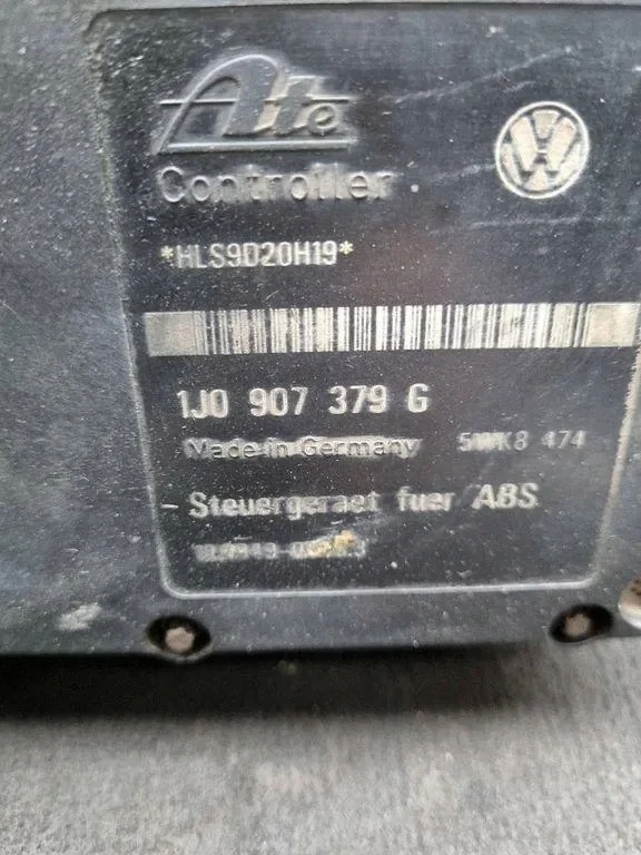 ABS pomp Audi A3 Sportback 1J0614117C image 8