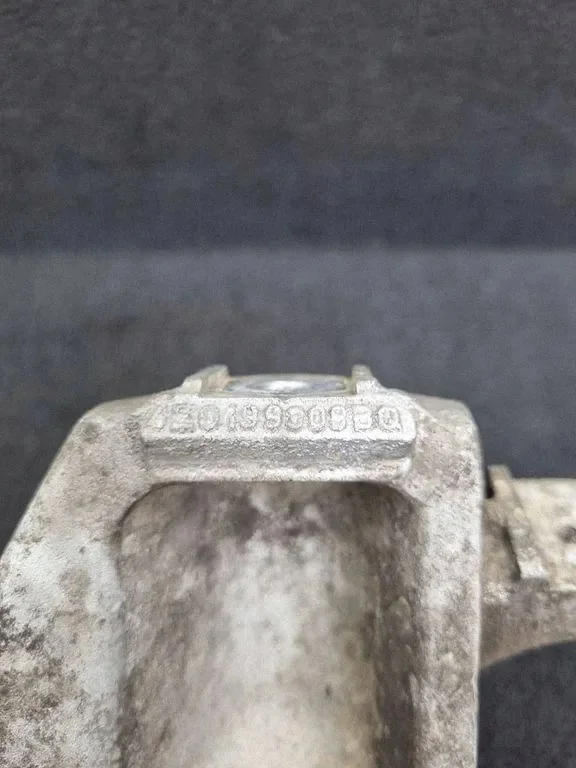 Soporte de motor Audi 4E0199308BQ 5.2L 2007 image 6