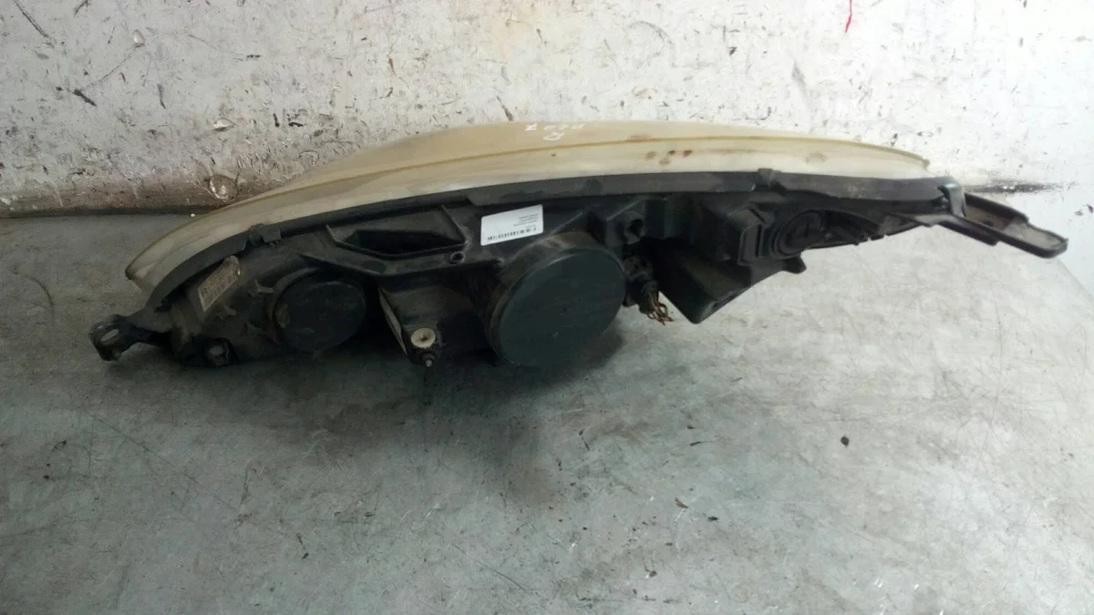 Right Xenon Headlight Peugeot 407 9660236480
