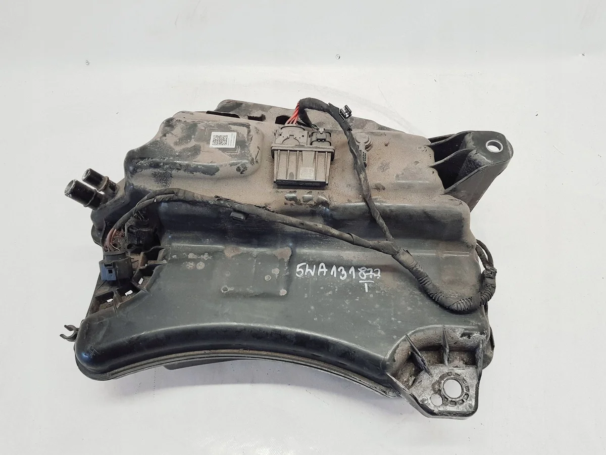 AdBlue Tank für VW Golf VIII, Octavia IV, Cupra Leon IV - 5WA131877T thumbnail 1