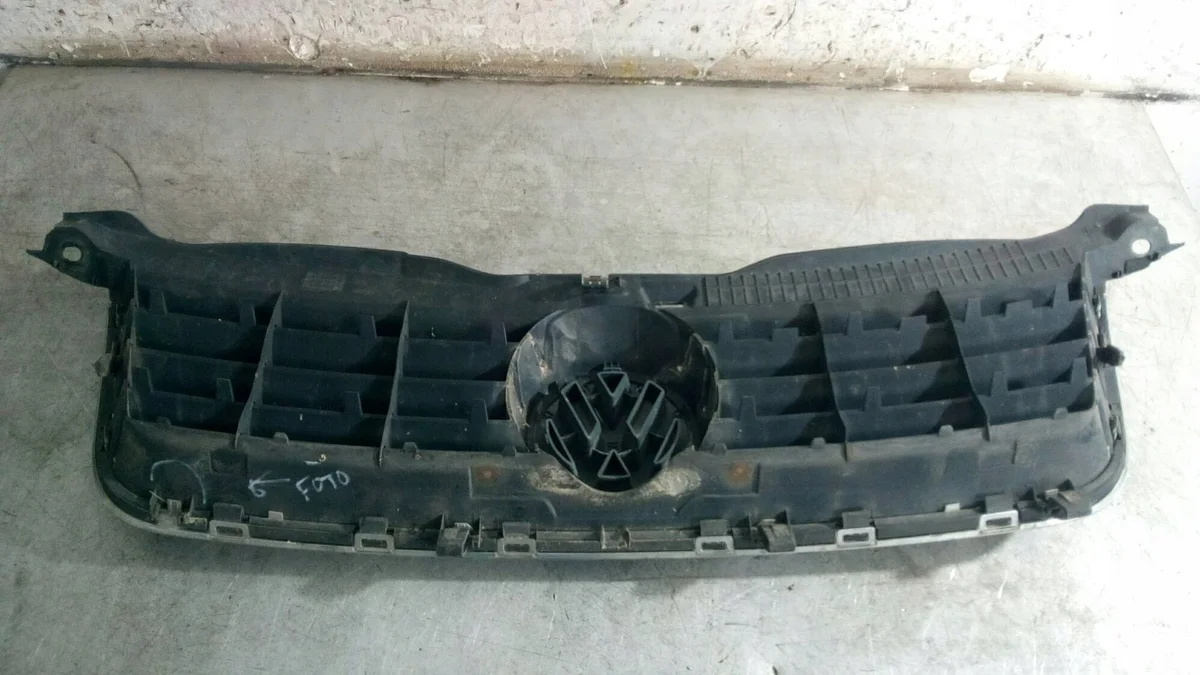 Calandre Volkswagen Passat 3B0853651L thumbnail 1