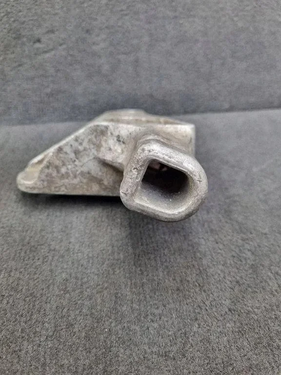 Supporto motore sinistro Audi A4 8E0199343N image 5
