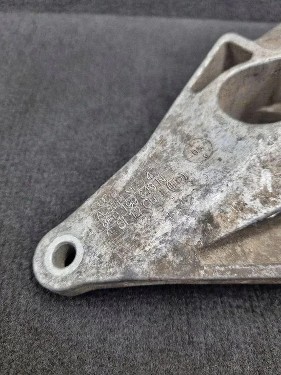 Supporto motore sinistro Audi A4 8E0199343N image 6