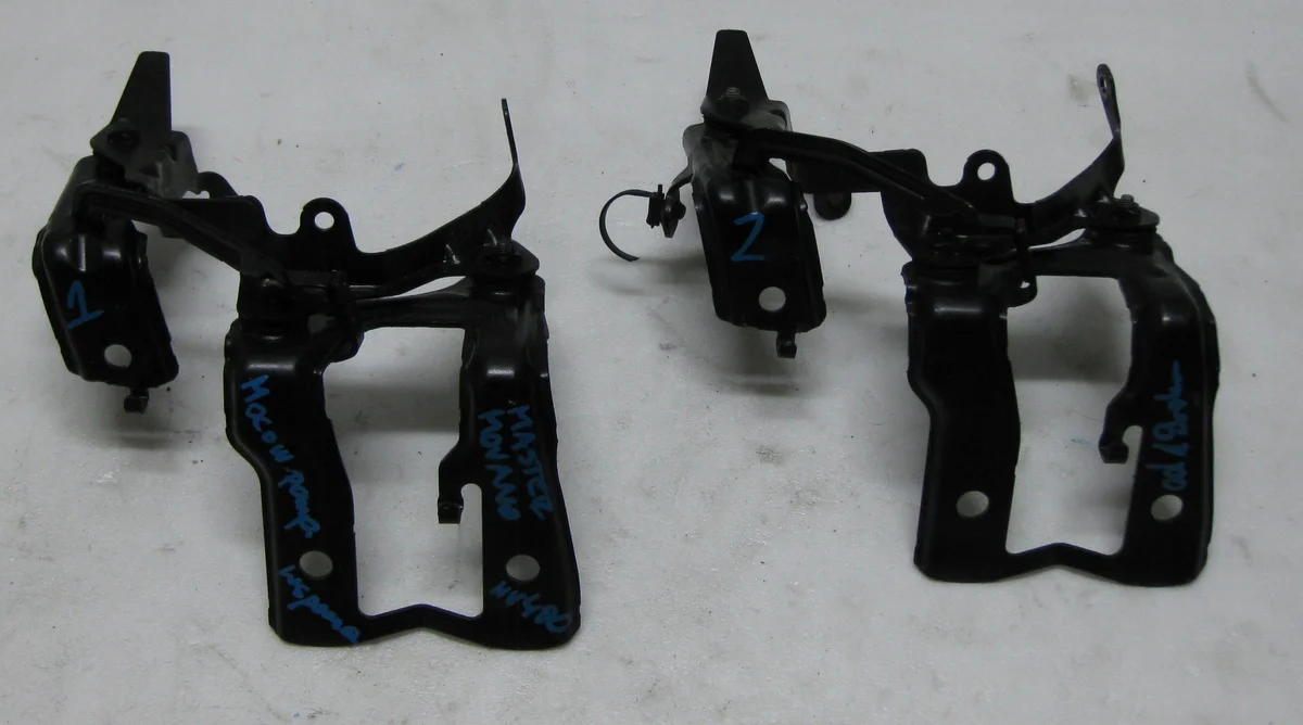 Suporte Bomba Direção Assistida Renault Master A0035475G
