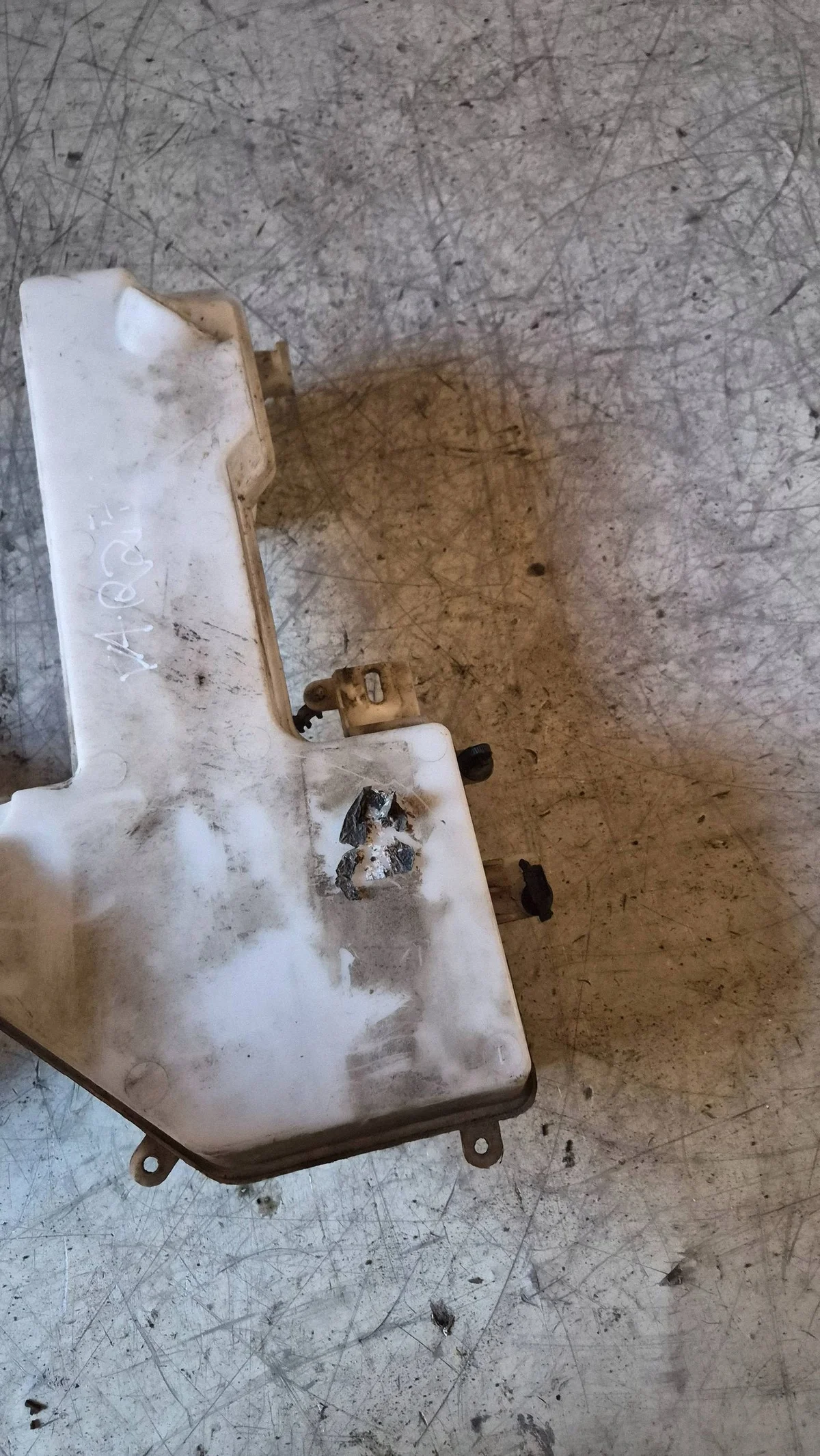 Réservoir lave-glace Ford Transit Custom MK8 BK21-13K185-A image 4