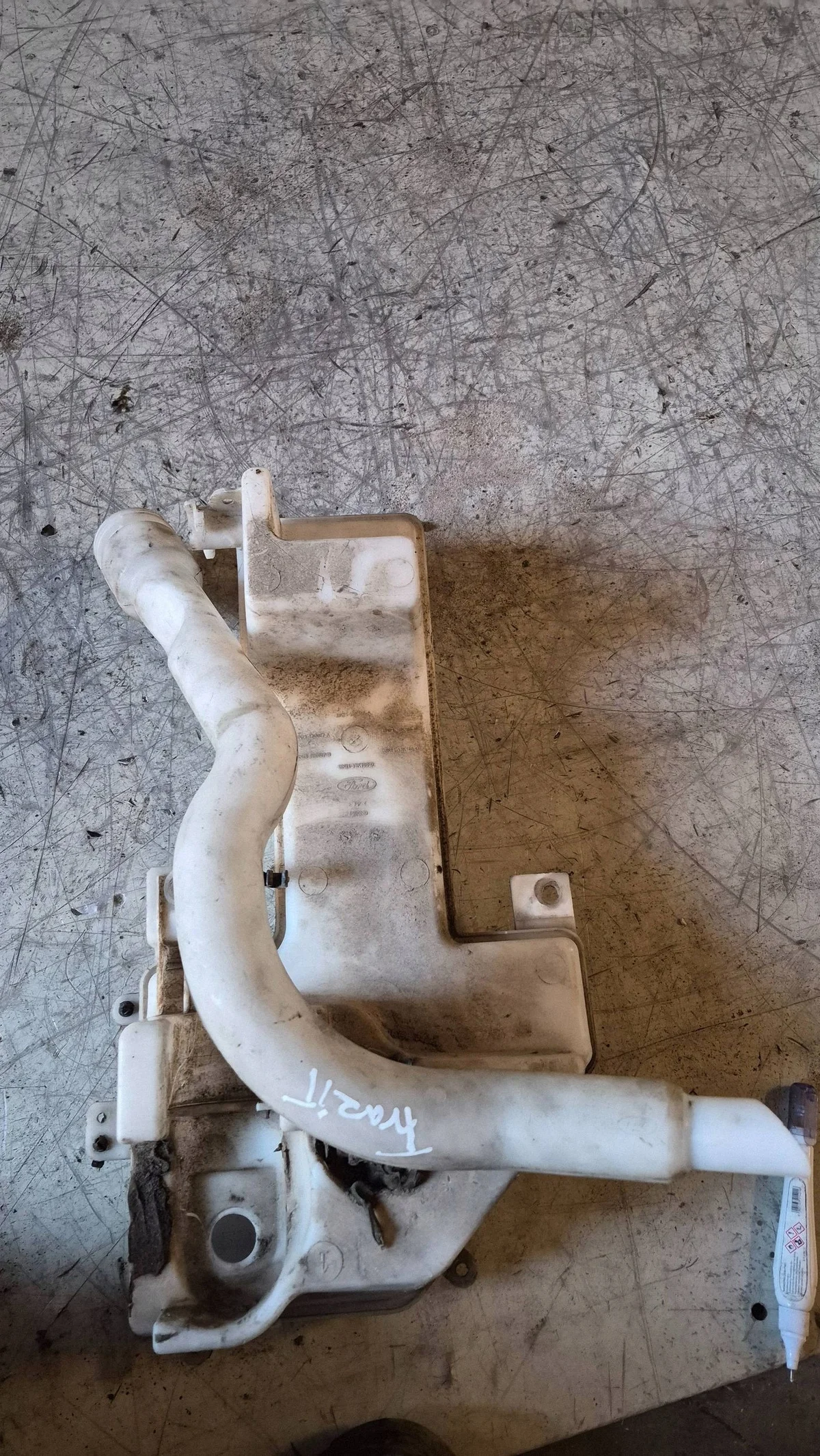 Réservoir lave-glace Ford Transit Custom MK8 BK21-13K185-A image 10