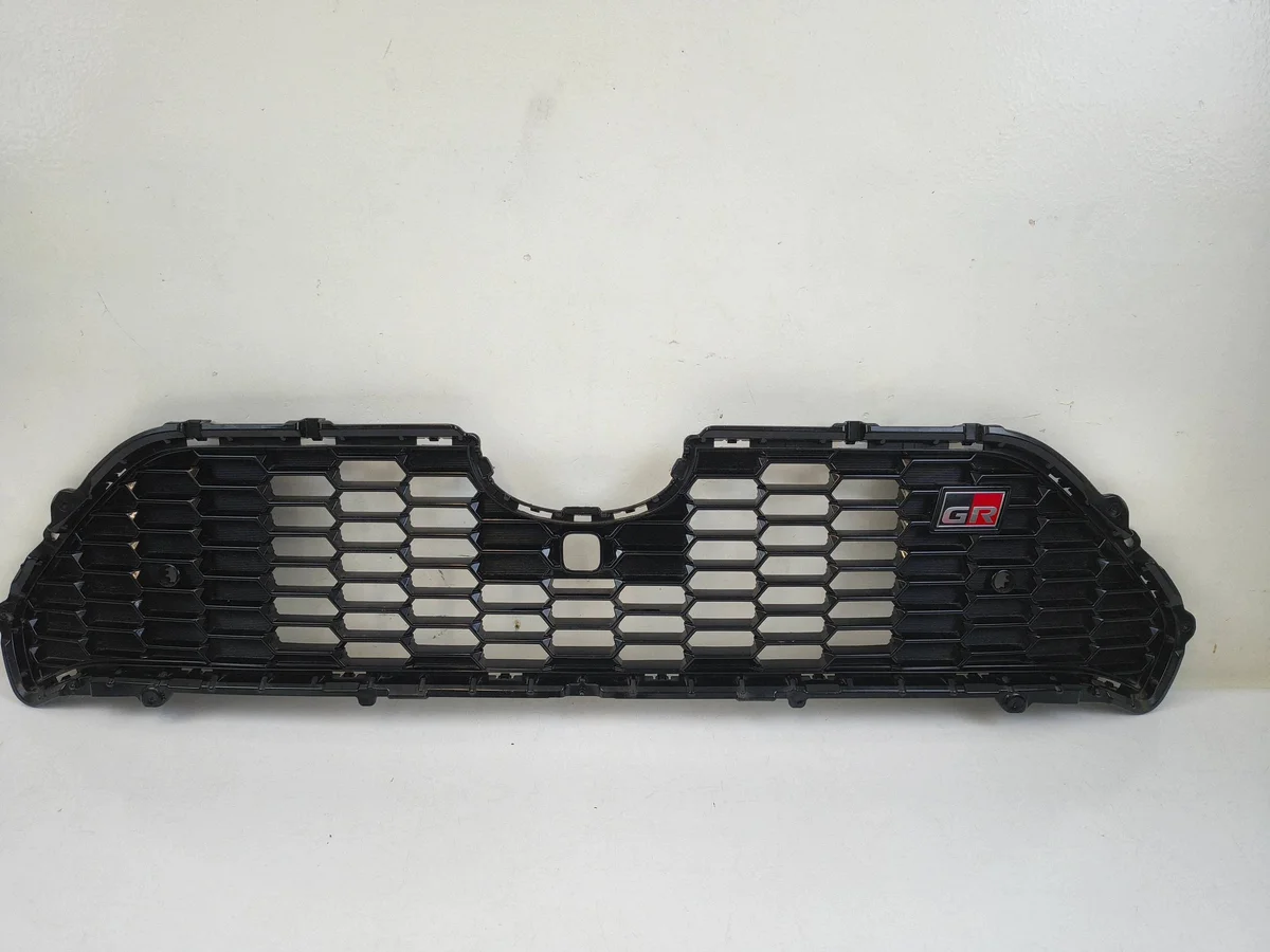 Kylargrill Toyota RAV 4 (XA50) 5311242290