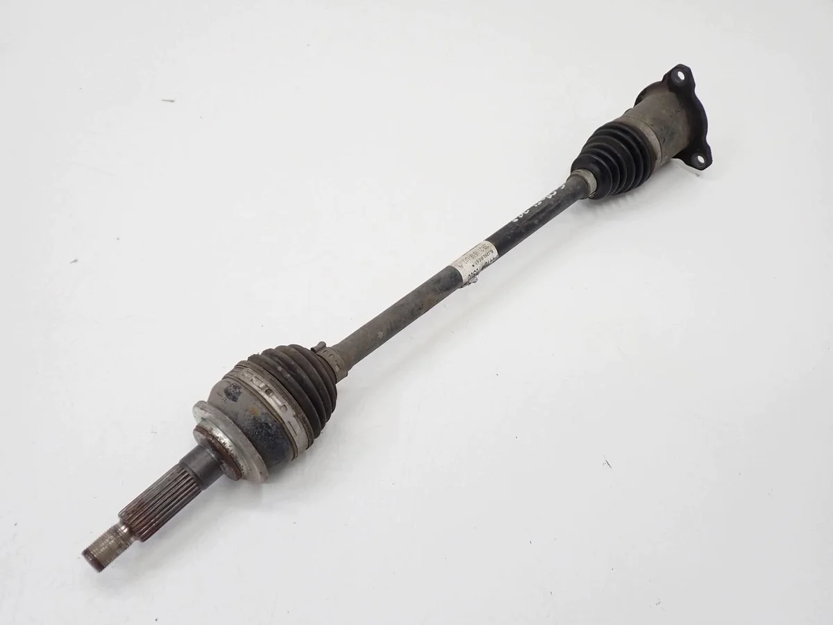 Drivaxel vänster bak Suzuki S-Cross 44106-76S00