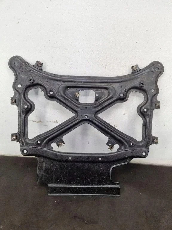 Moottorin suojus Audi Q7 II 4M 4M1399345C