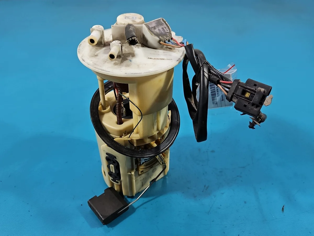 Pompe à carburant Mercedes Classe A W168 A1684703594