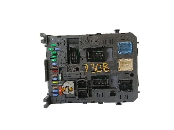 Peugeot 308 I Fuse Box 28119759-5