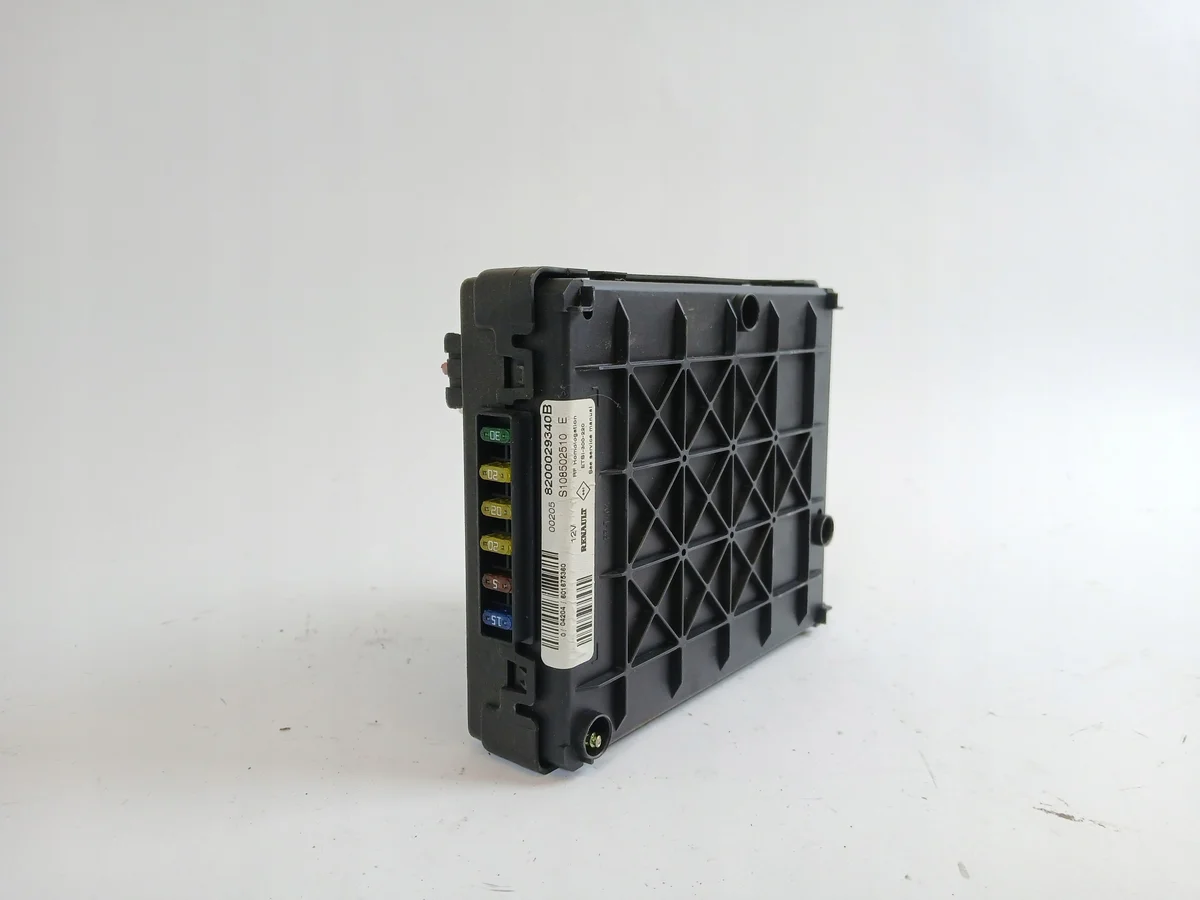 Caja de fusibles RENAULT MEGANE I SCENIC I 8200029340B image 3