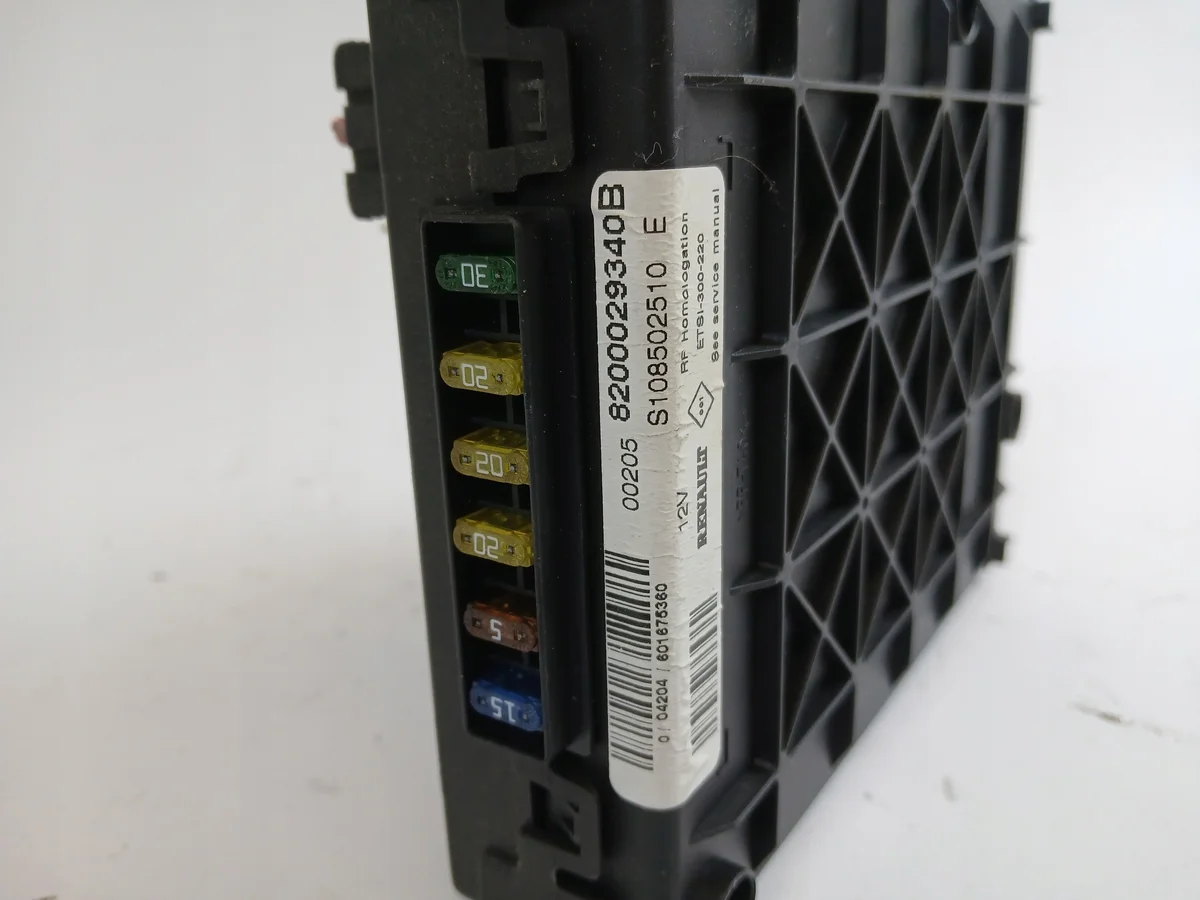 Caja de fusibles RENAULT MEGANE I SCENIC I 8200029340B image 6