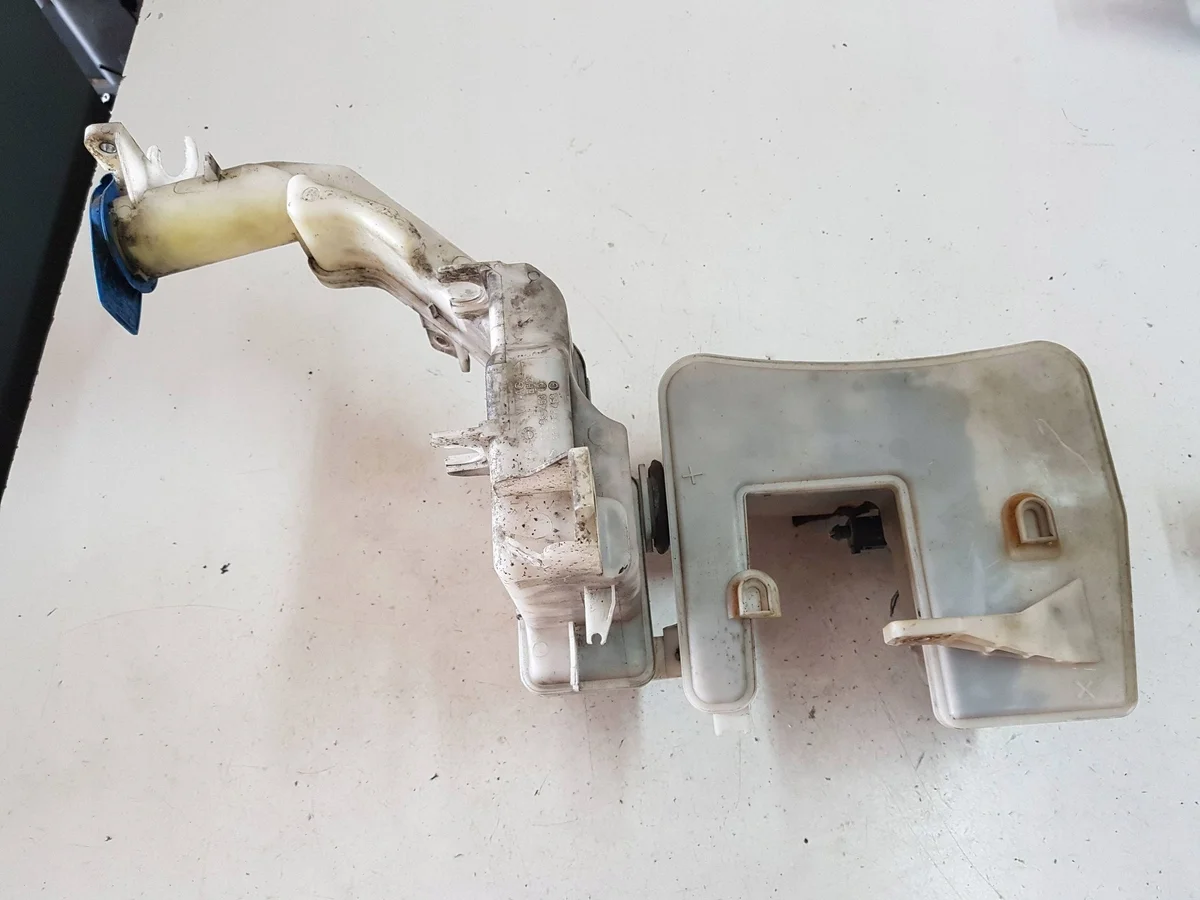 Scheibenwaschanlage Behälter VW Passat CC 3C8955453G image 3