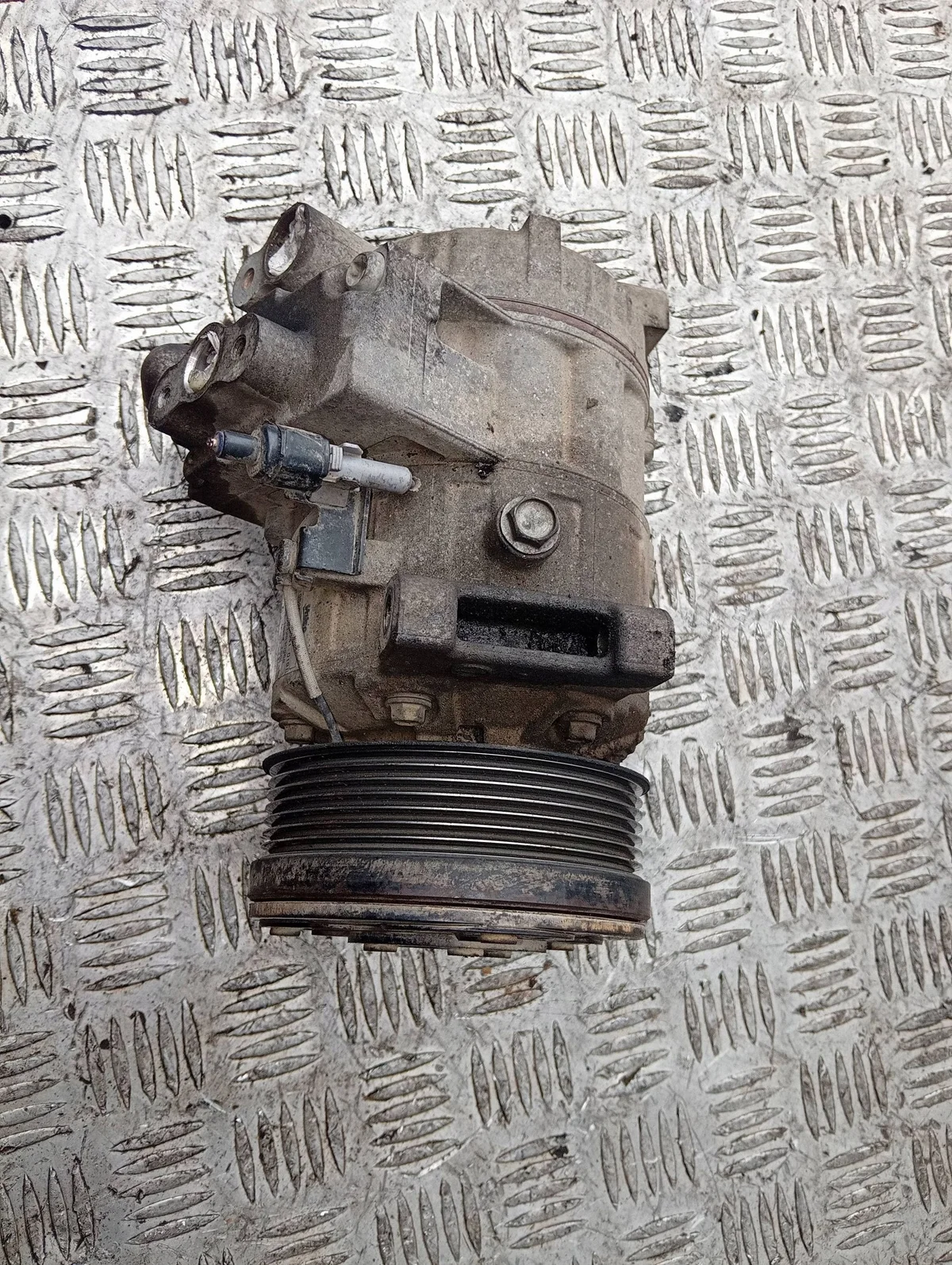 Klimakompressor Suzuki Grand Vitara II 1.9L 9520167JA0 thumbnail 3
