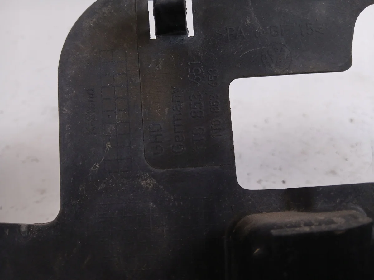 Kühlergrill VW Touran I 1T0853651 image 4