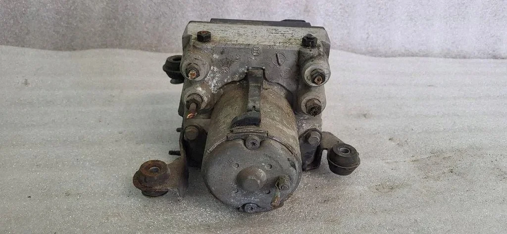 Pompa ABS Audi A4 B5 8D0814111 image 3