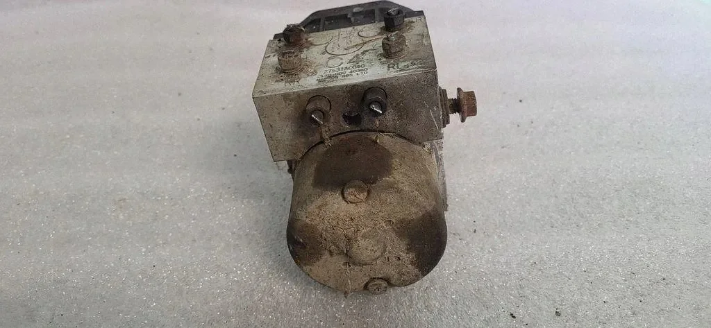 Subaru ABS pomp 27531AC040 thumbnail 3