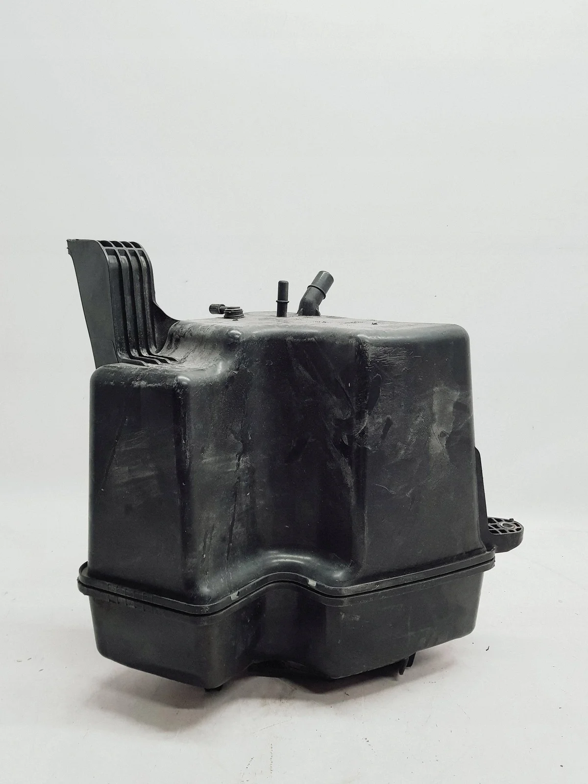 AdBlue Tank Mercedes Sprinter W907 W910 A9104706900