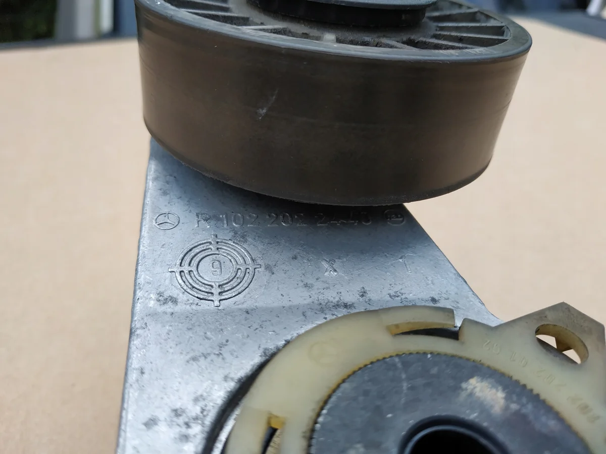 Spannrolle Mercedes 124 W124 2.0 2.3 M102 NR.LTXZ199.R1022022440 image 3