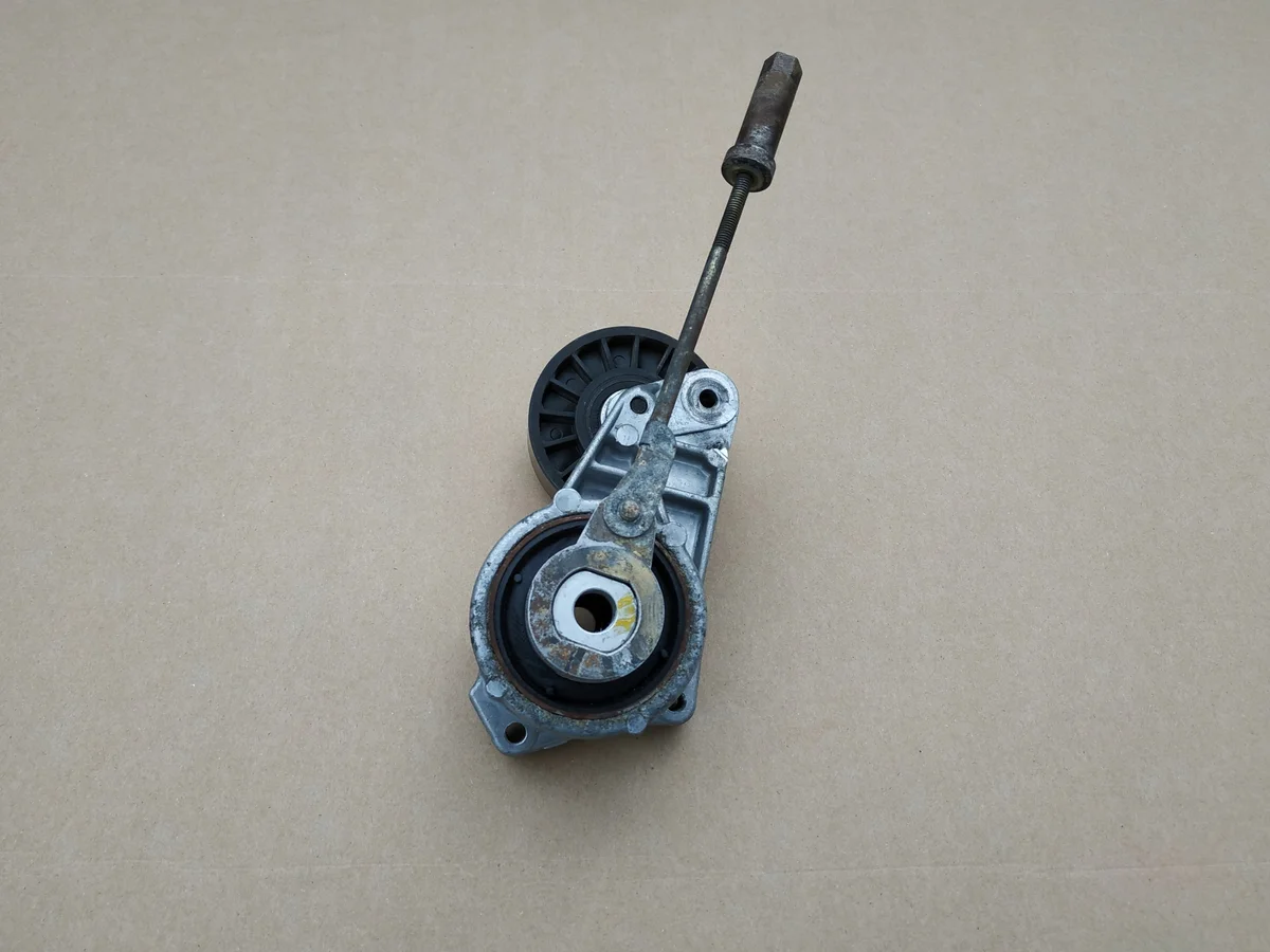 Spannrolle Mercedes 124 W124 2.0 2.3 M102 NR.LTXZ199.R1022022440 image 4