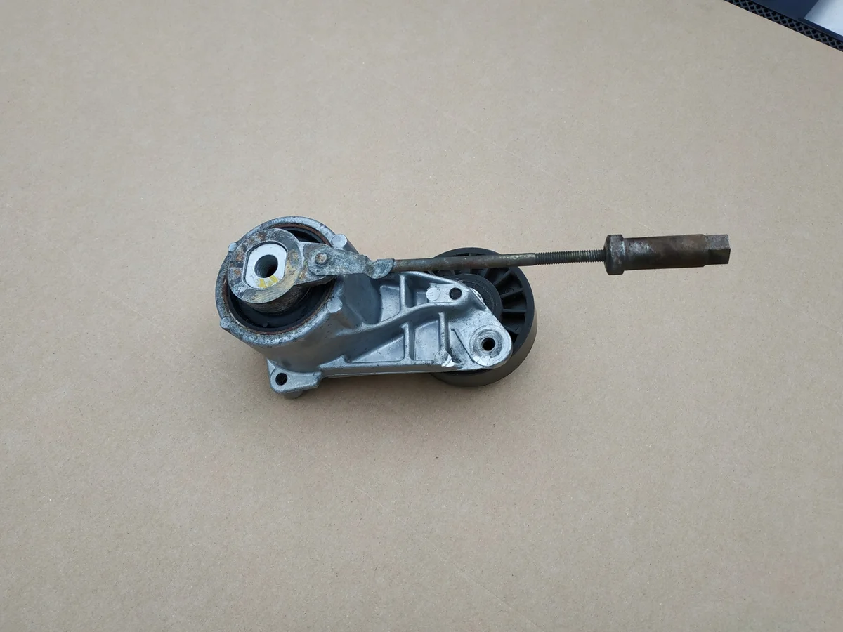 Spannrolle Mercedes 124 W124 2.0 2.3 M102 NR.LTXZ199.R1022022440 image 5