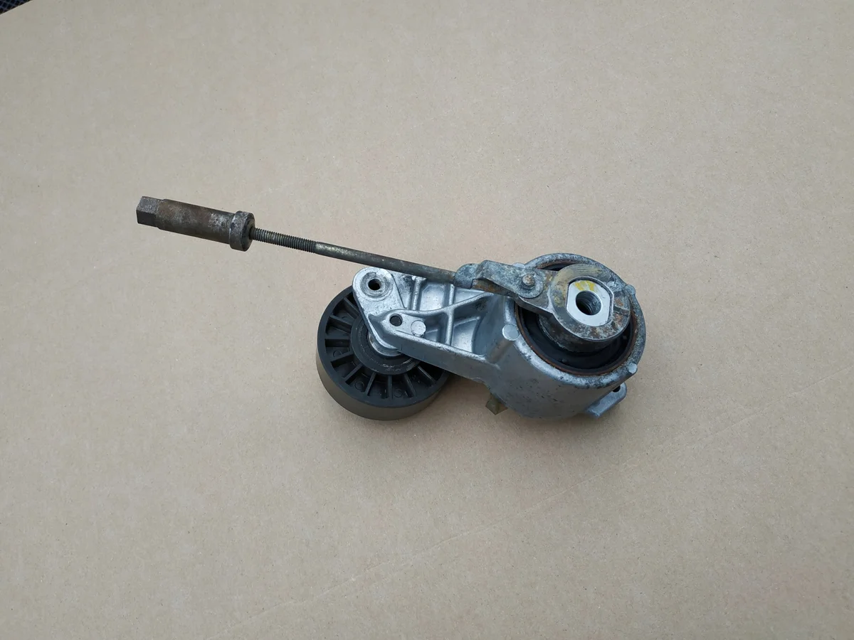 Spannrolle Mercedes 124 W124 2.0 2.3 M102 NR.LTXZ199.R1022022440 image 6