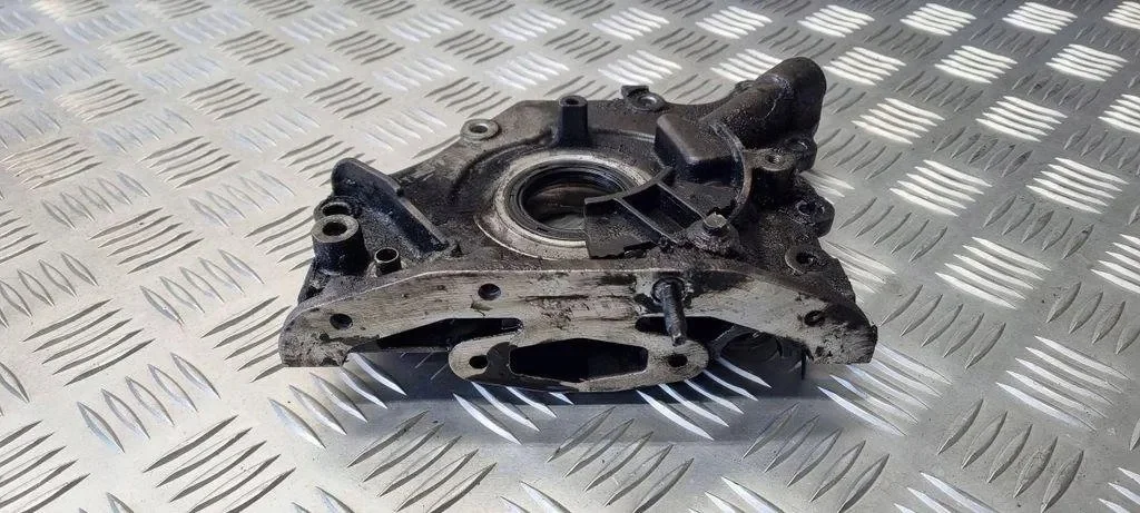 Öljypumppu Mazda 3 1.6L 0070905177