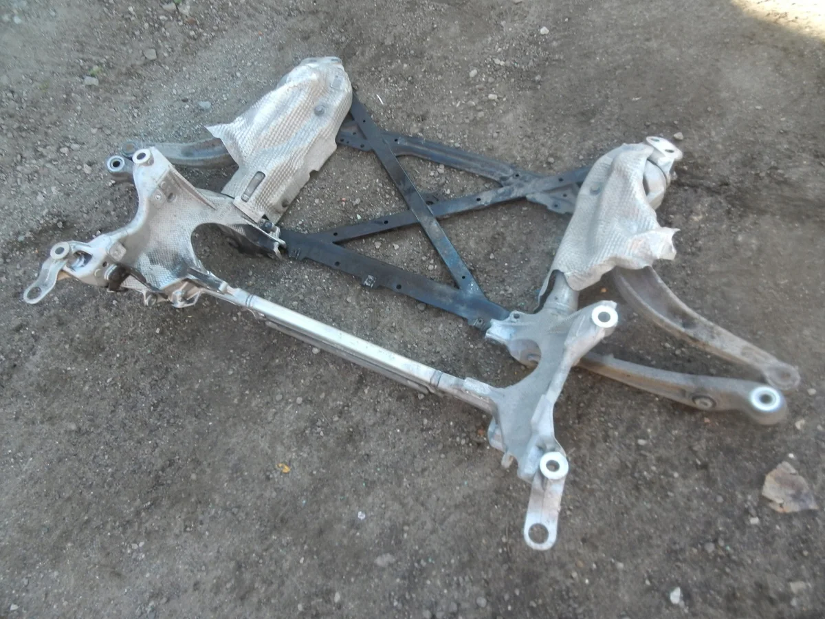 Audi A4 B8 A5 Achsträger vorne 8K0399315G image 3