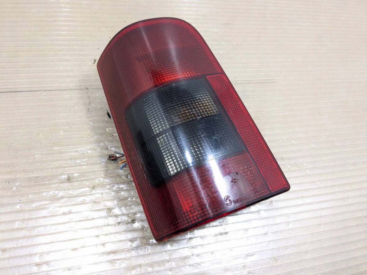 Lampada posteriore Citroen Berlingo 4505022