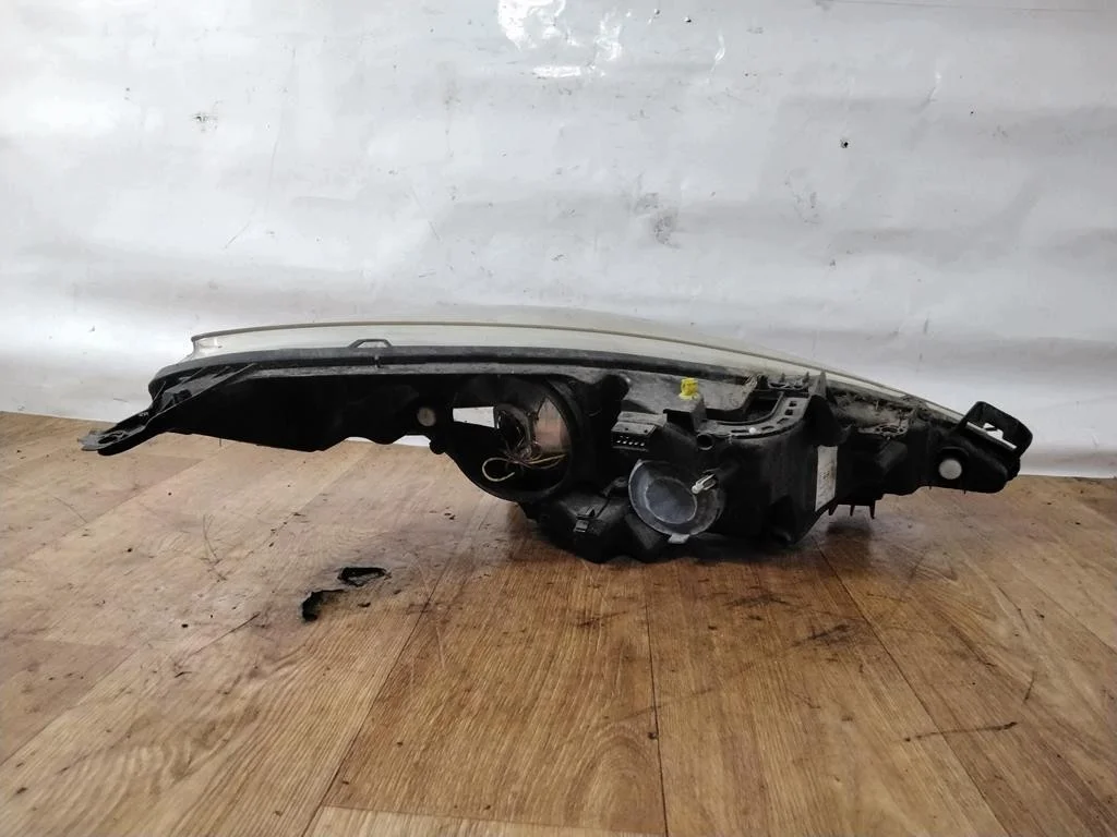 Peugeot 207 Left Front Lamp