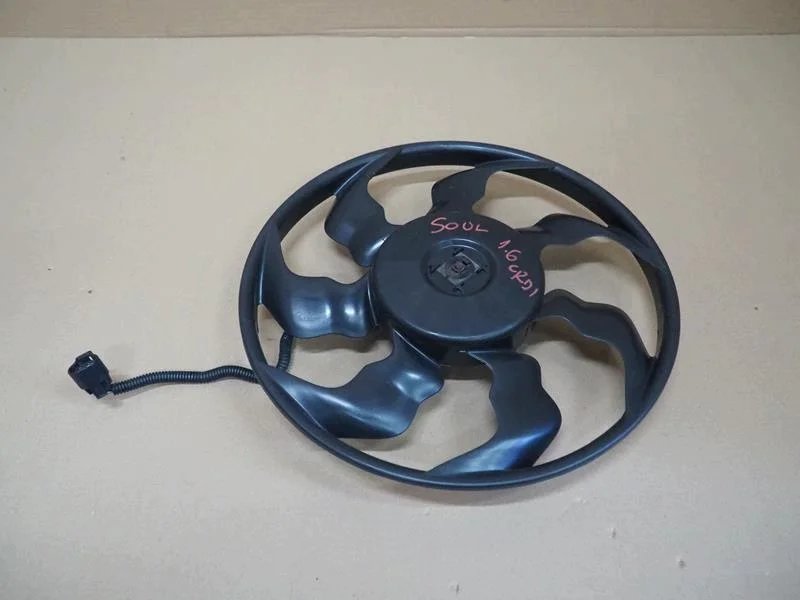 Kia Soul jäähdyttimen puhallin F00S3A2435